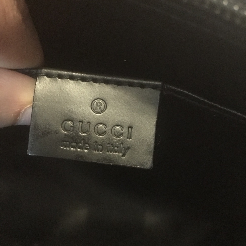 Gucci monogram toilette pouch! - Picture 6 of 7